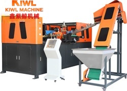 How to choose a bottle blowing machine